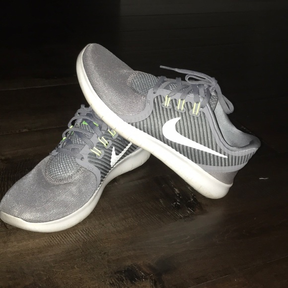 nike natural running
